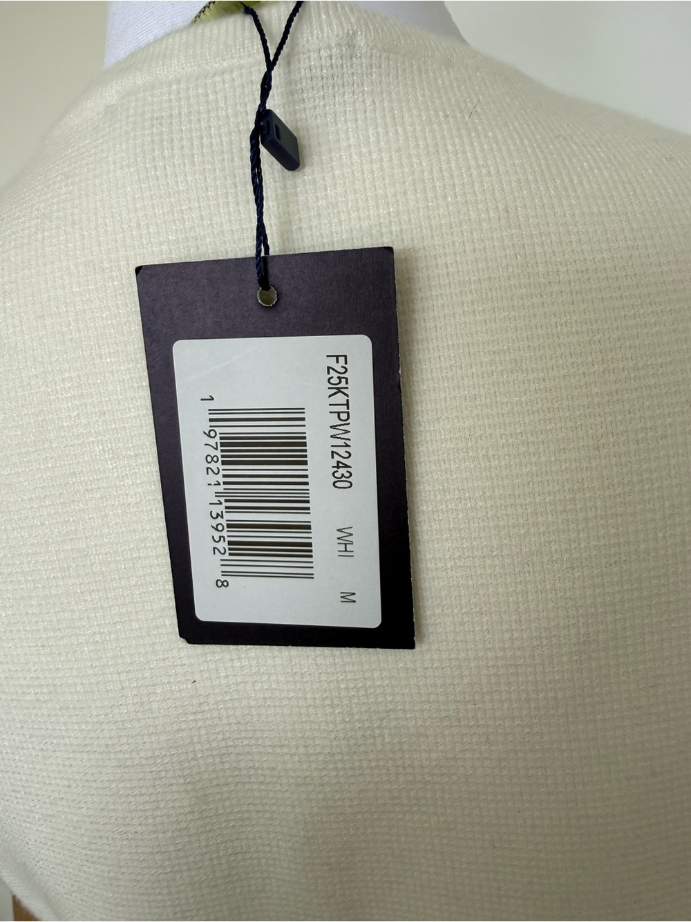 Few Moda Rienne Cream Sleeveless V-Neck White Knit Top NWT Sz Med - Picture 9 of 9